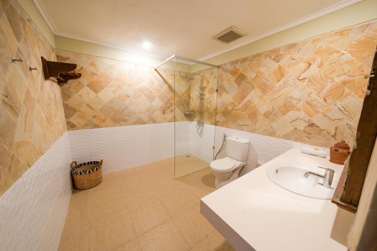 Villa Chandi 1 - Legian-seminyak - 8 Bedroom - 7 Bathroom